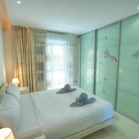 Bright & Spacious 3 Bedroom Mgul1-1 *
